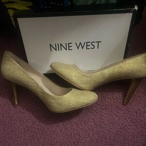 Nine West Gold Material Heels